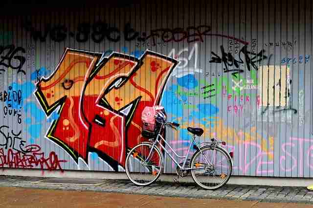 冲击 海角网页版2024发展史——全新视角